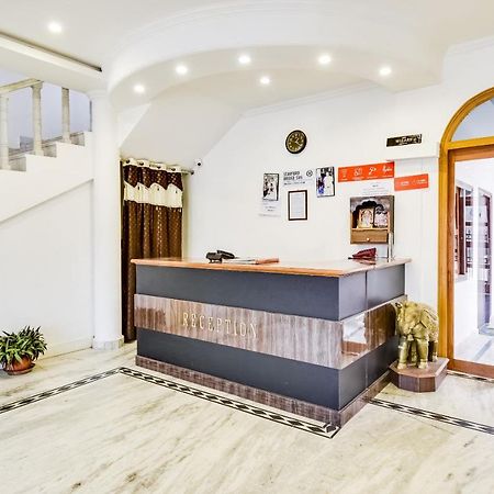 Capital O 23129 Chelsea Palace Hotel Khajuraho Exterior photo